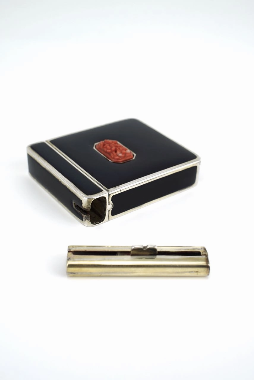 Art Deco silver and black enamel coral compact 1930s